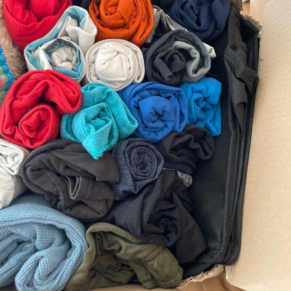 Lot of T-shirts -small